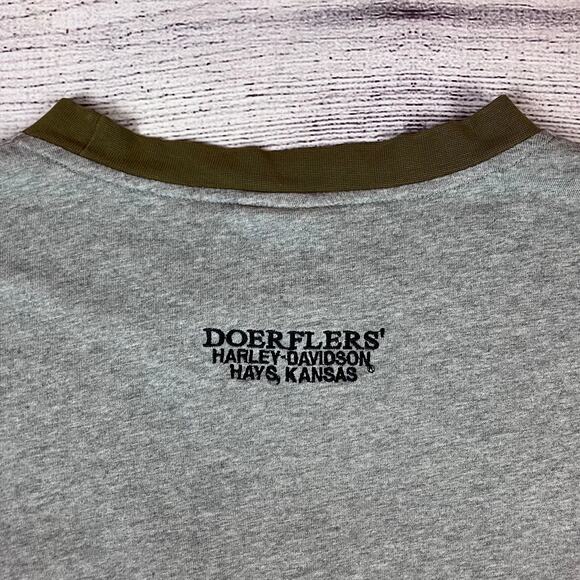 Vintage Harley Davidson Motorcycles Hays, Kansas T-shirt - Picture 5 of 6